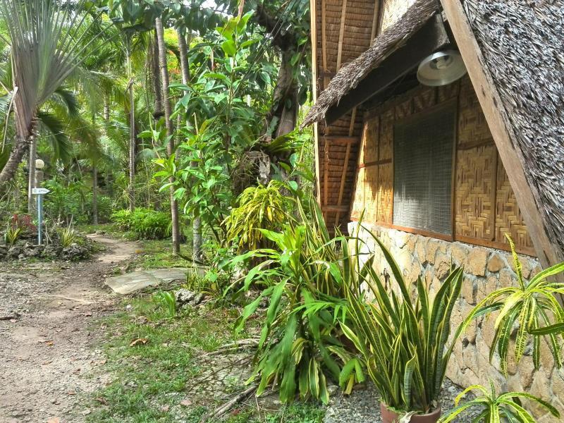 Bananaland Cottages Tawala  Exterior foto